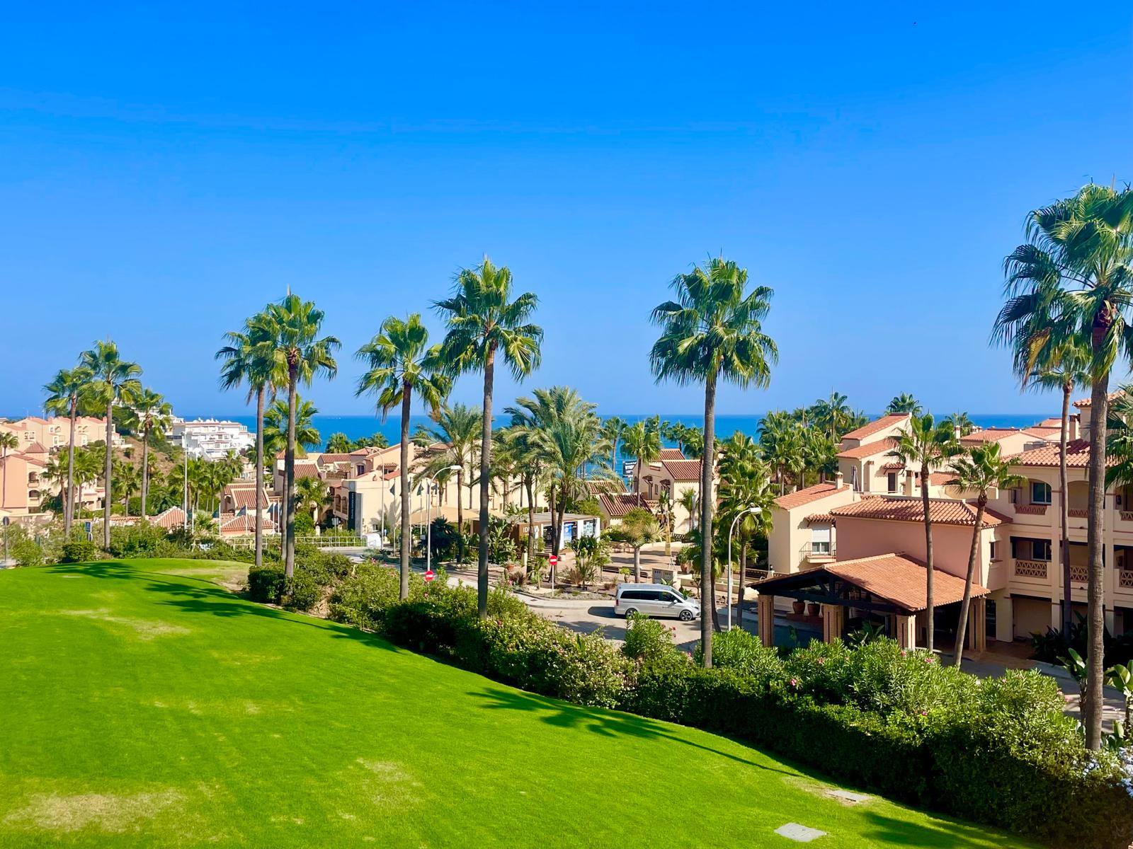 Penthouse Puerto Ban&uacute;s