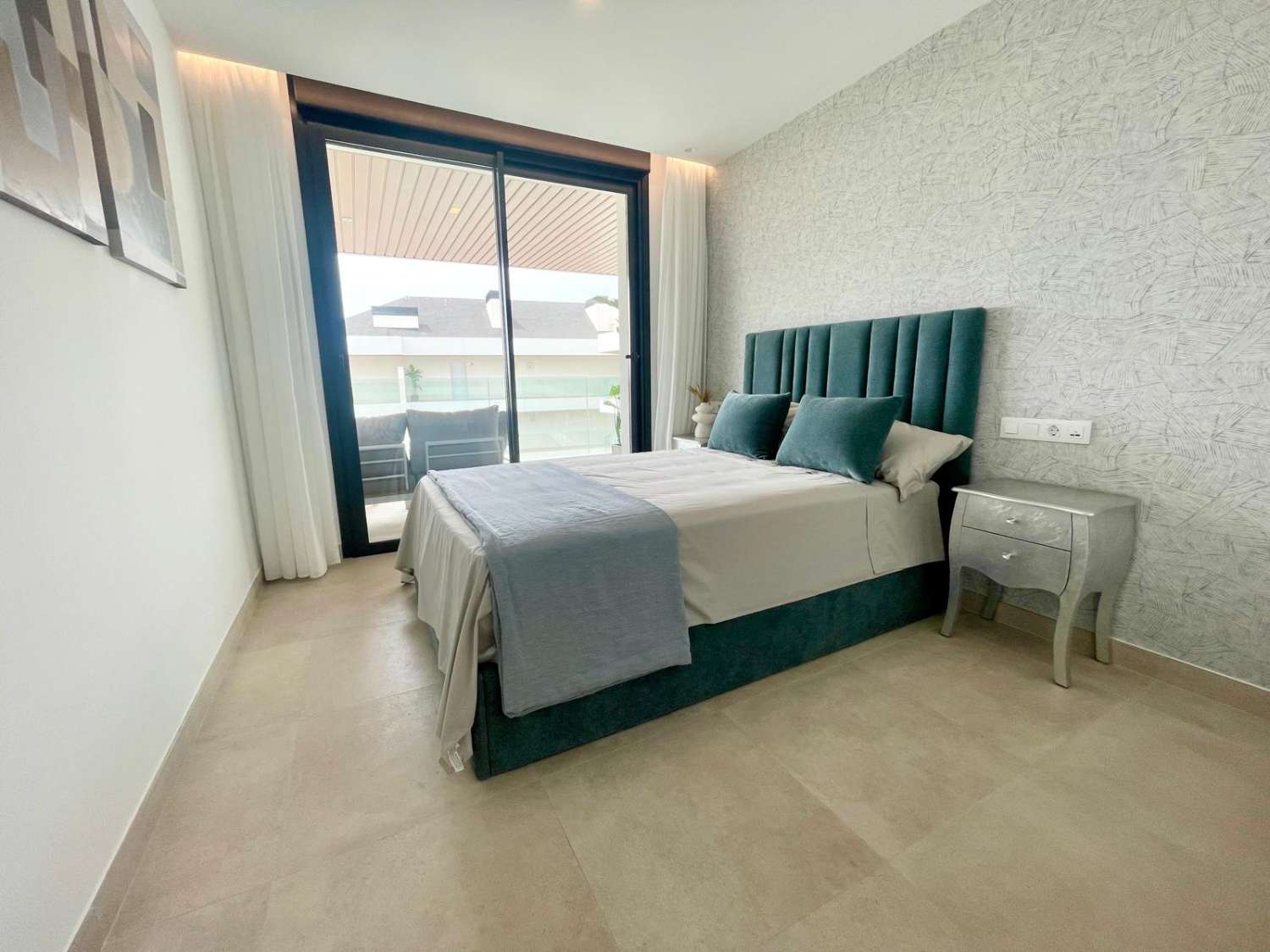 Mediterranes Wohngefühl auf höchstem Niveau – Exklusive 3-Zimmer-Wohnung in Toplage von Fuengirola
