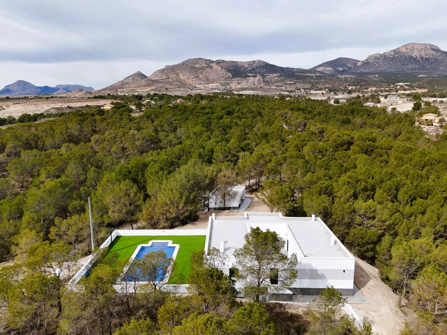 Modernes Neubau-Chalet bei Lorca – stilvolles Wohnen mit Weitblick in naturnaher Umgebung