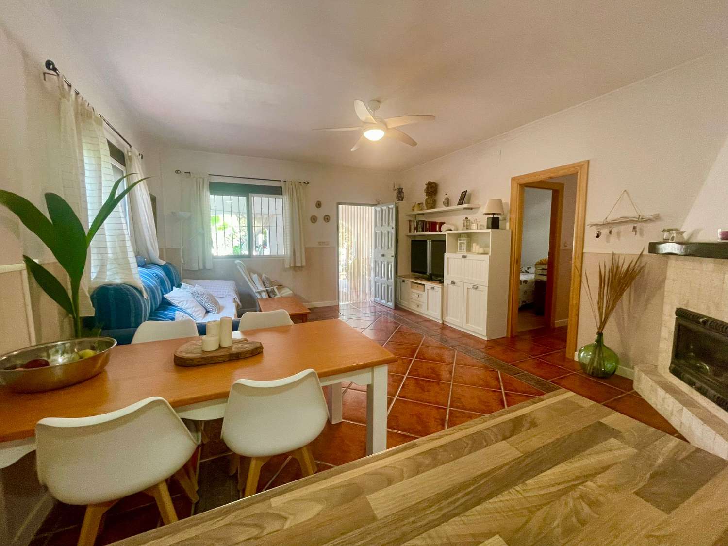 Chalet renovado con piscina en parcela privada en Moraleda de Zafayona (Granada)