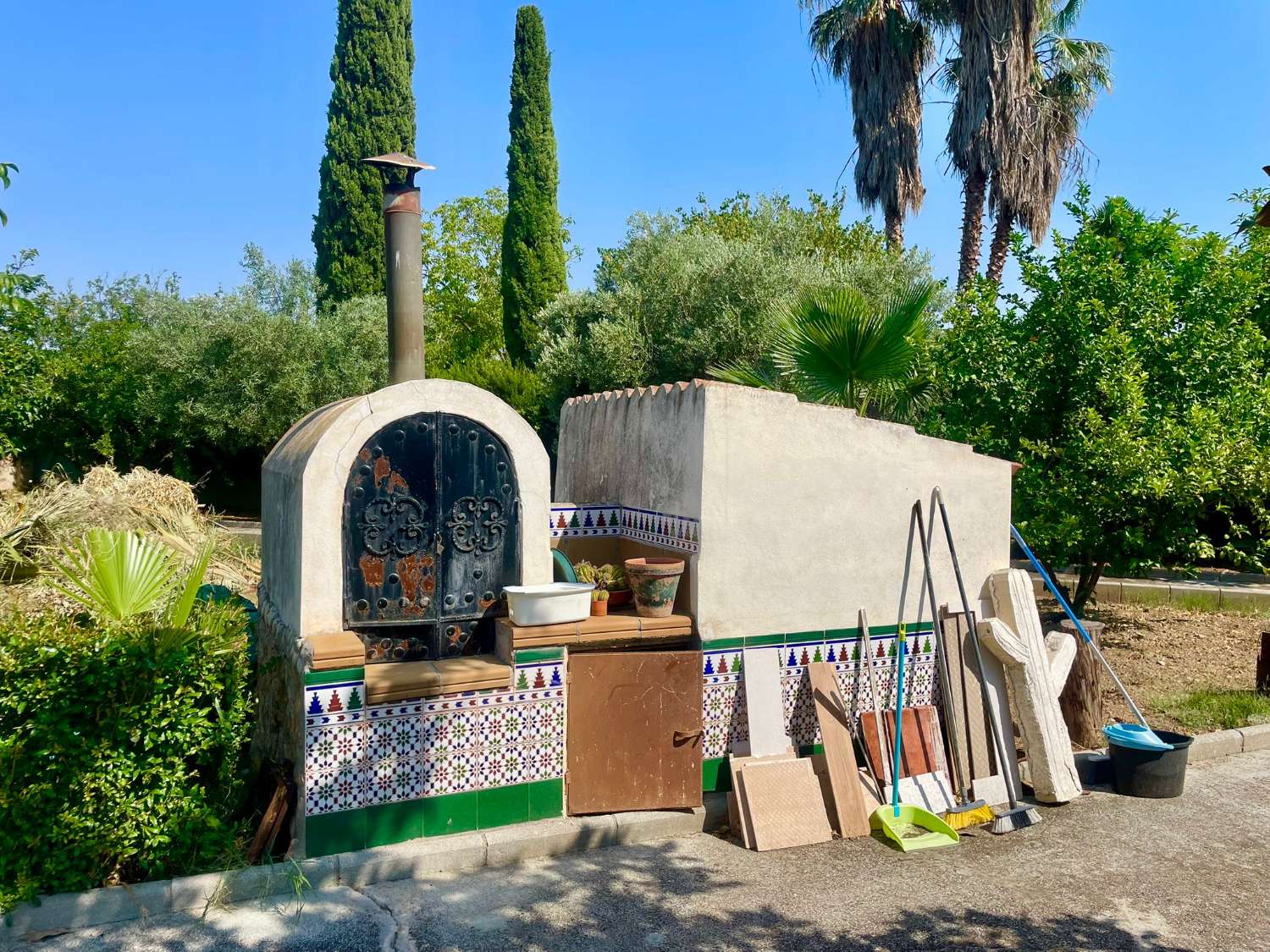 Chalet renovado con piscina en parcela privada en Moraleda de Zafayona (Granada)