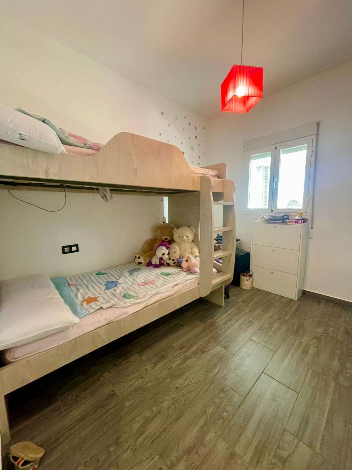 Chalet moderno con terreno de 120.000 m² en ubicación aislada – cerca de Gorafe y Baza