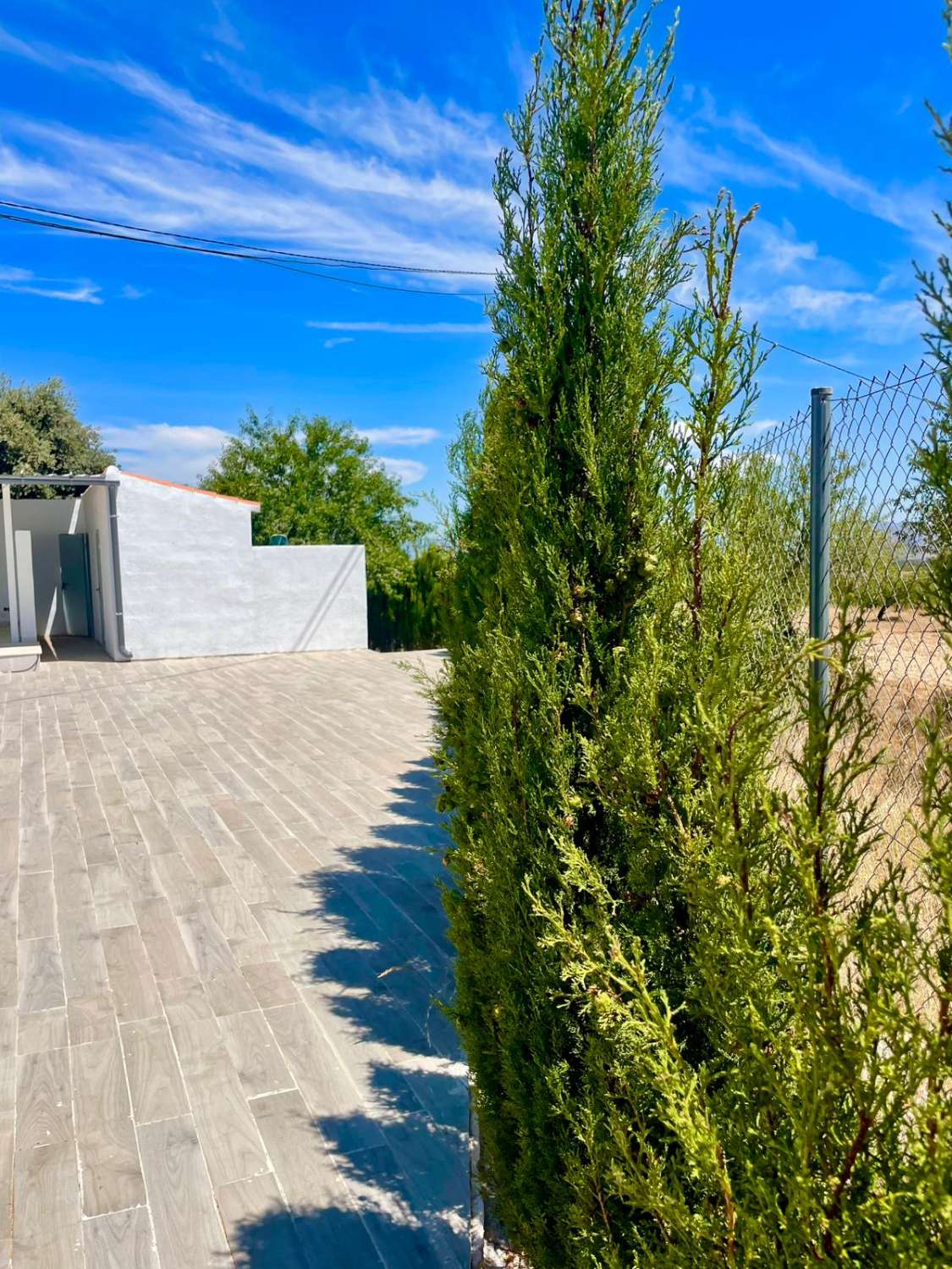 Chalet moderno con terreno de 120.000 m² en ubicación aislada – cerca de Gorafe y Baza