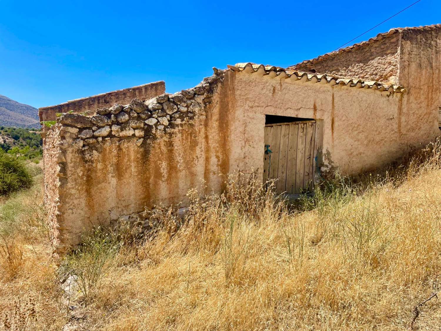 Cortijo tradicional con gran potencial – Parcela de aprox. 20.000 m² cerca de Gorafe y Baza