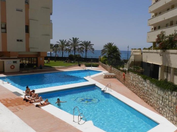 Apartment in Marbella Zentrum – Erste Linie am Strand mit spektakulärem Meerblick