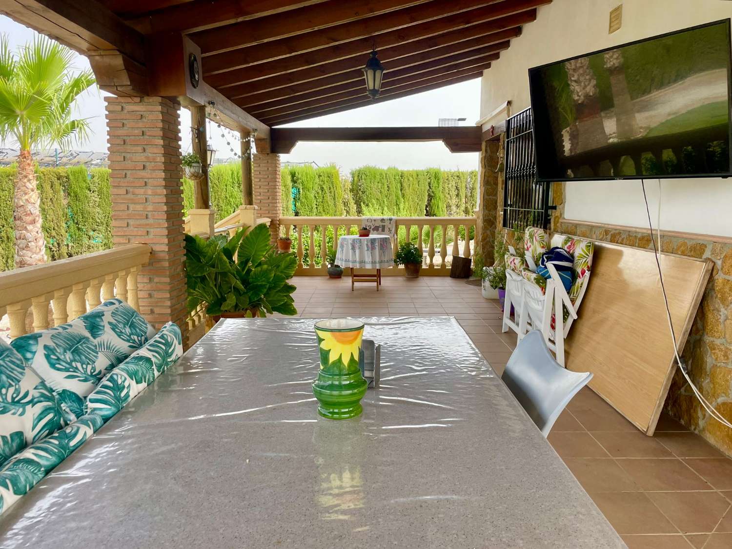 Landhaus mit Olivenhain, Pool und Sportbereich in Moraleda de Zafayona