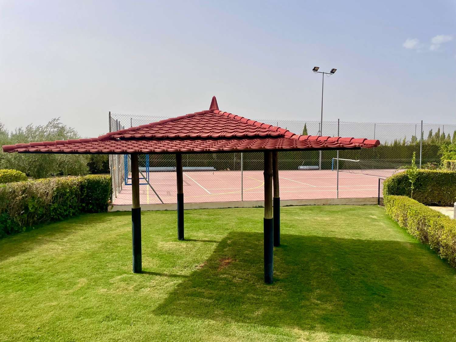 Landhaus mit Olivenhain, Pool und Sportbereich in Moraleda de Zafayona