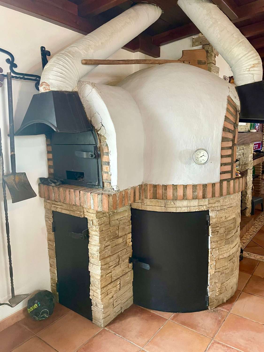 Landhaus mit Olivenhain, Pool und Sportbereich in Moraleda de Zafayona