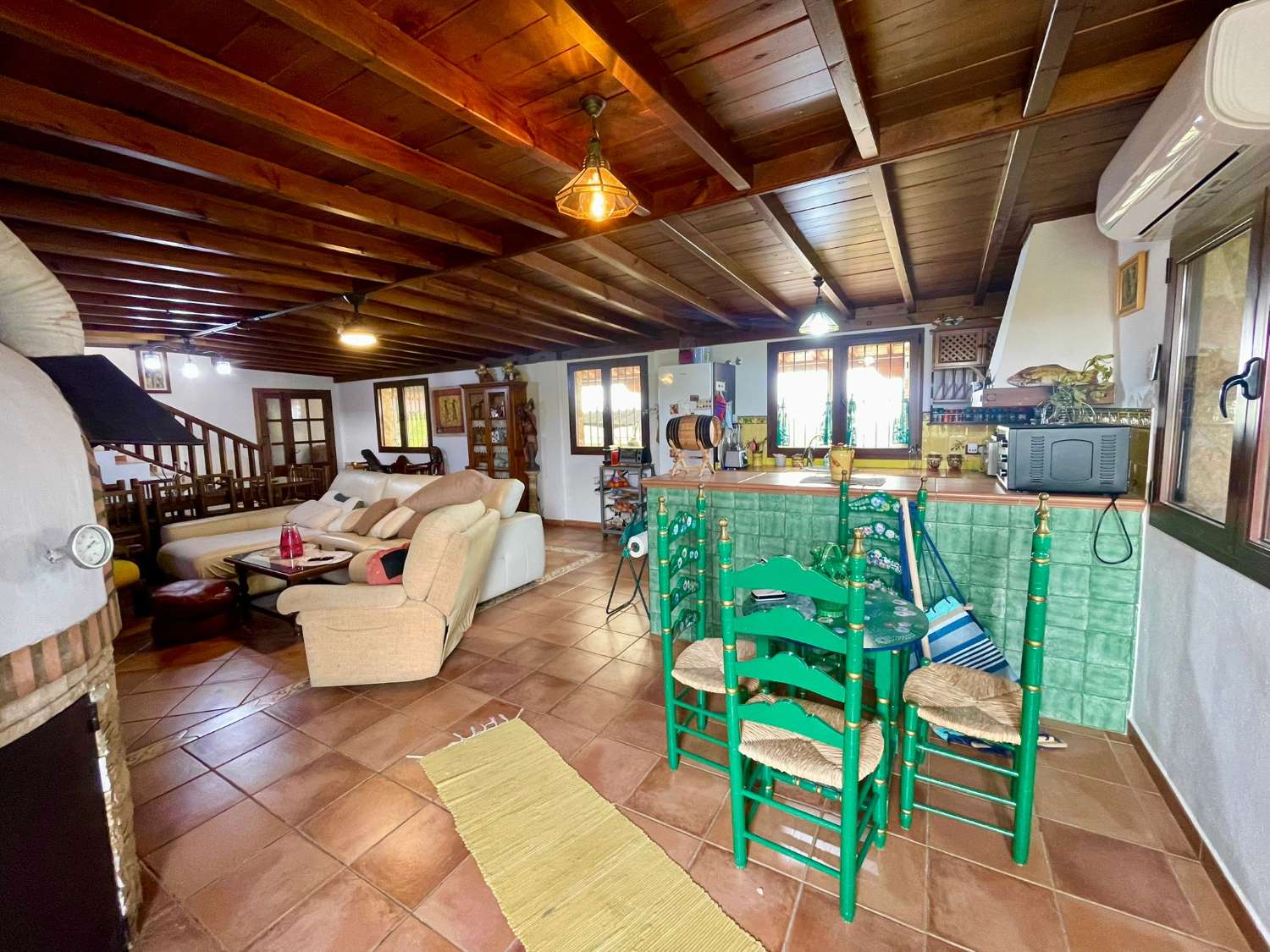 Landhaus mit Olivenhain, Pool und Sportbereich in Moraleda de Zafayona