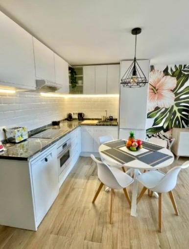 Charmantes Apartment mit Meerblick in La Carihuela, Torremolinos