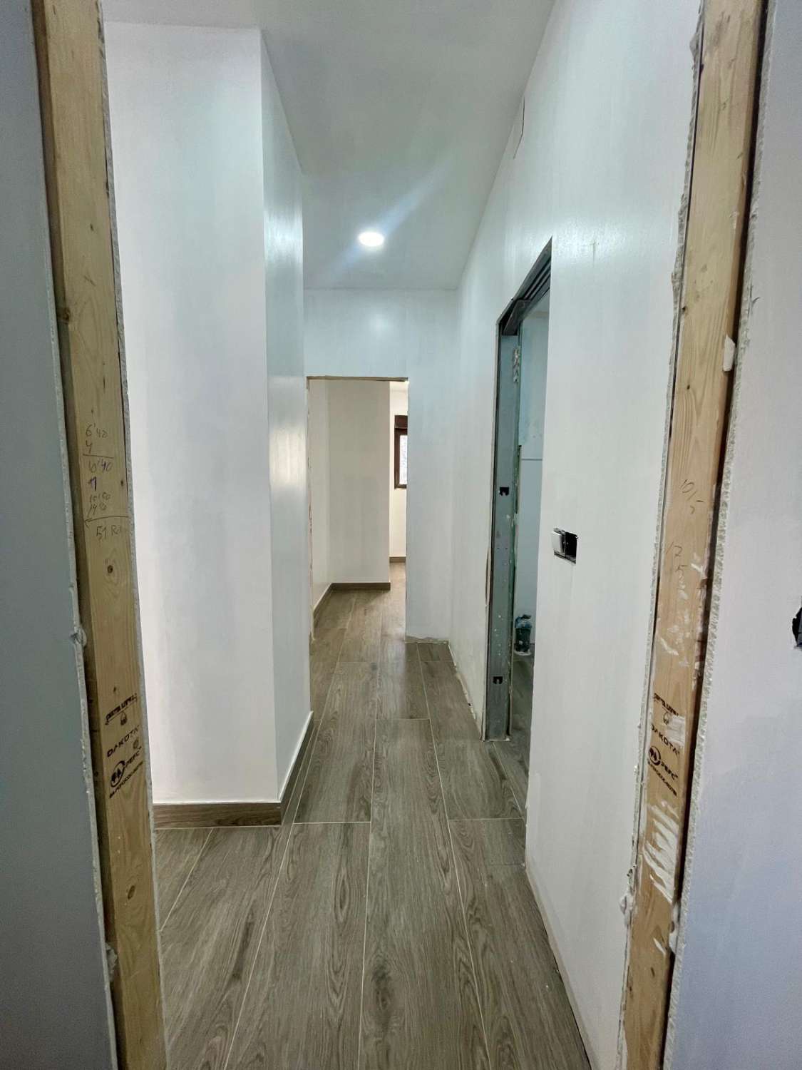 Renoviertes Stadthaus im Herzen von Vélez de Benaudalla – modernes Wohnen in historischem Ambiente