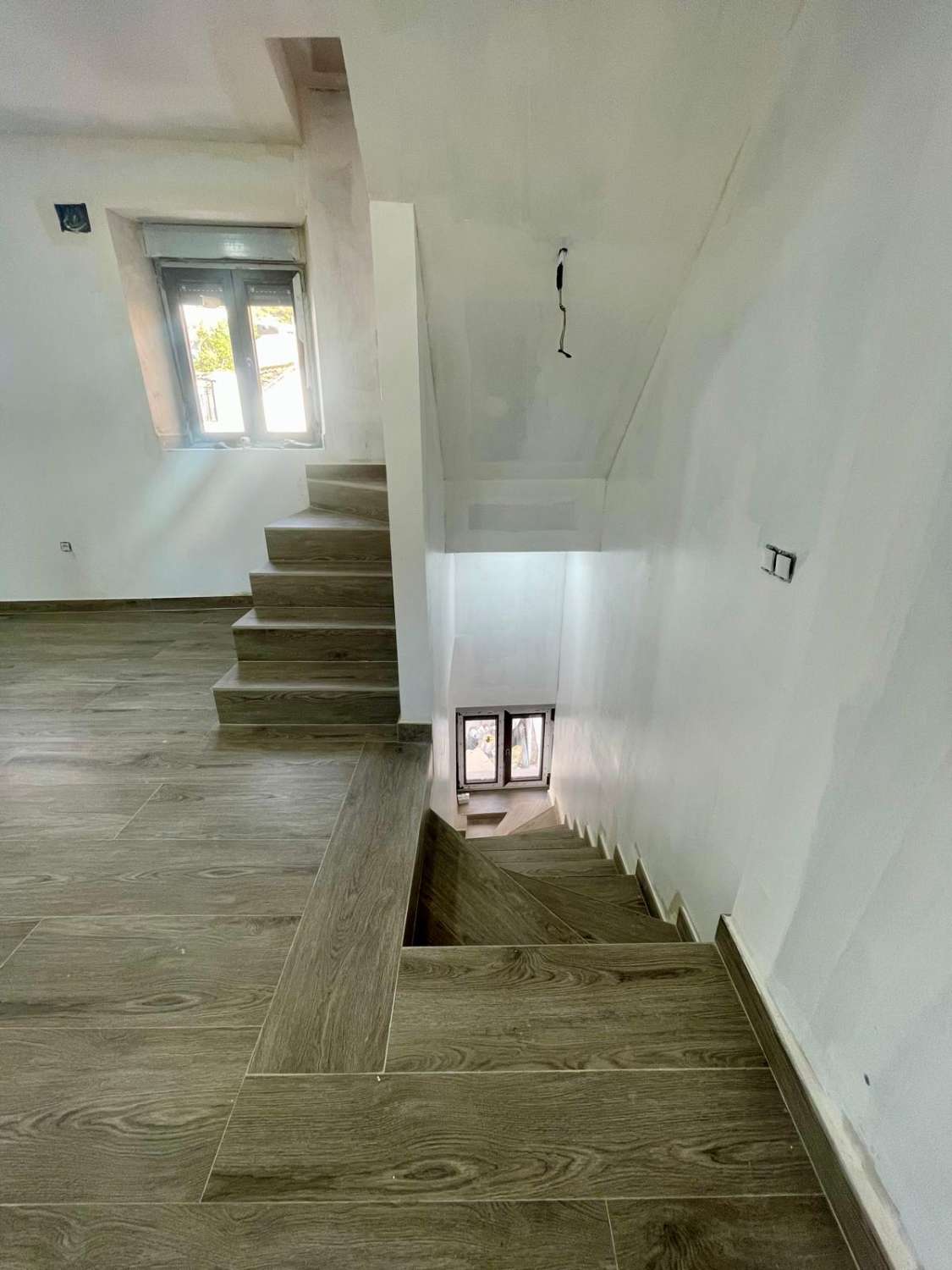 Renoviertes Stadthaus im Herzen von Vélez de Benaudalla – modernes Wohnen in historischem Ambiente