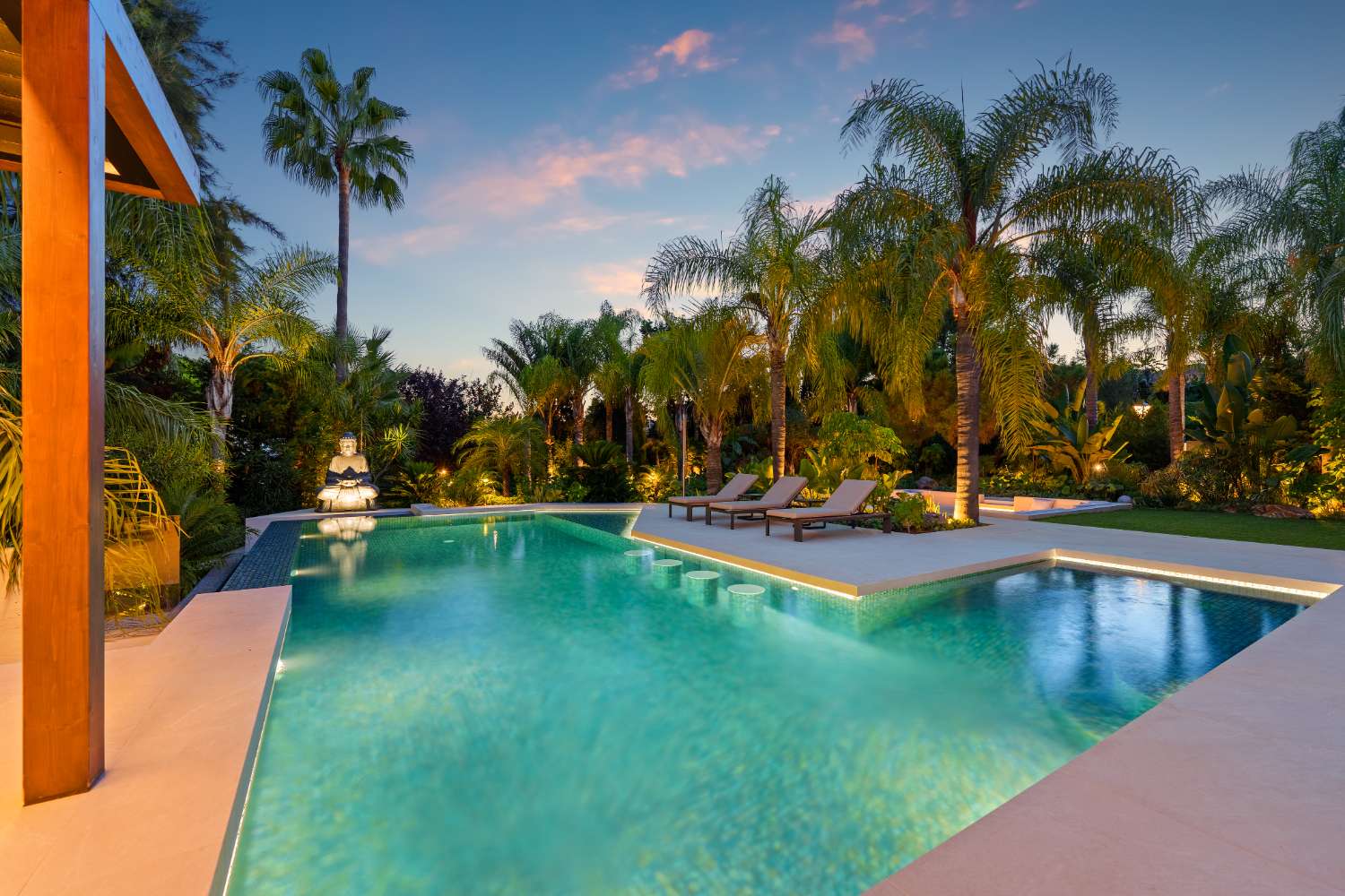 Moderne Luxusvilla in Las Chapas, Marbella Este