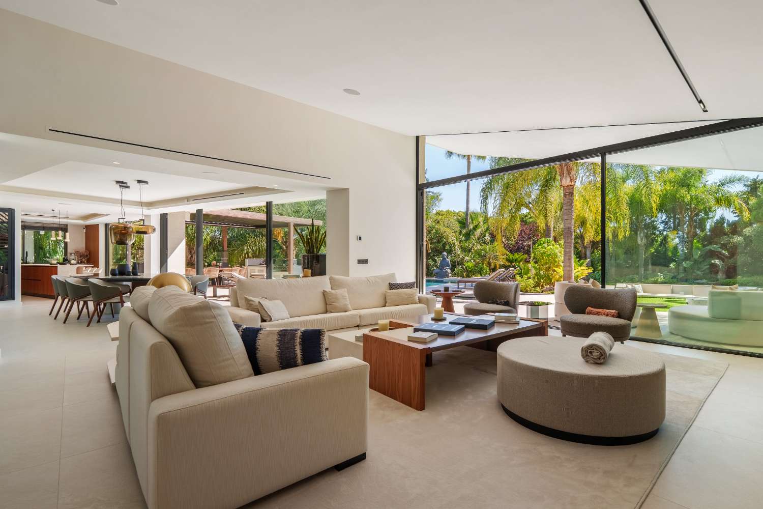 Moderne Luxusvilla in Las Chapas, Marbella Este