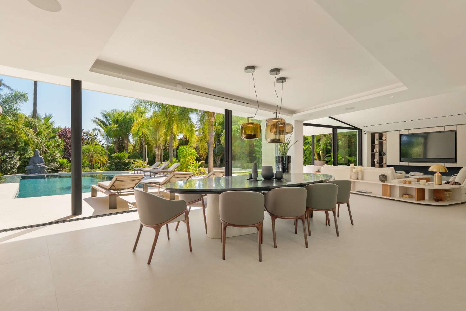 Moderne Luxusvilla in Las Chapas, Marbella Este