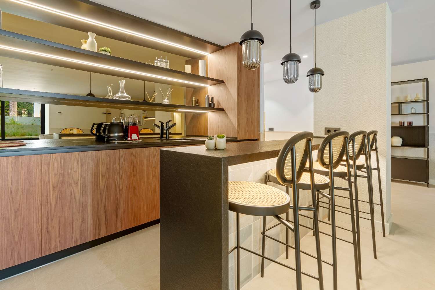 Moderne Luxusvilla in Las Chapas, Marbella Este