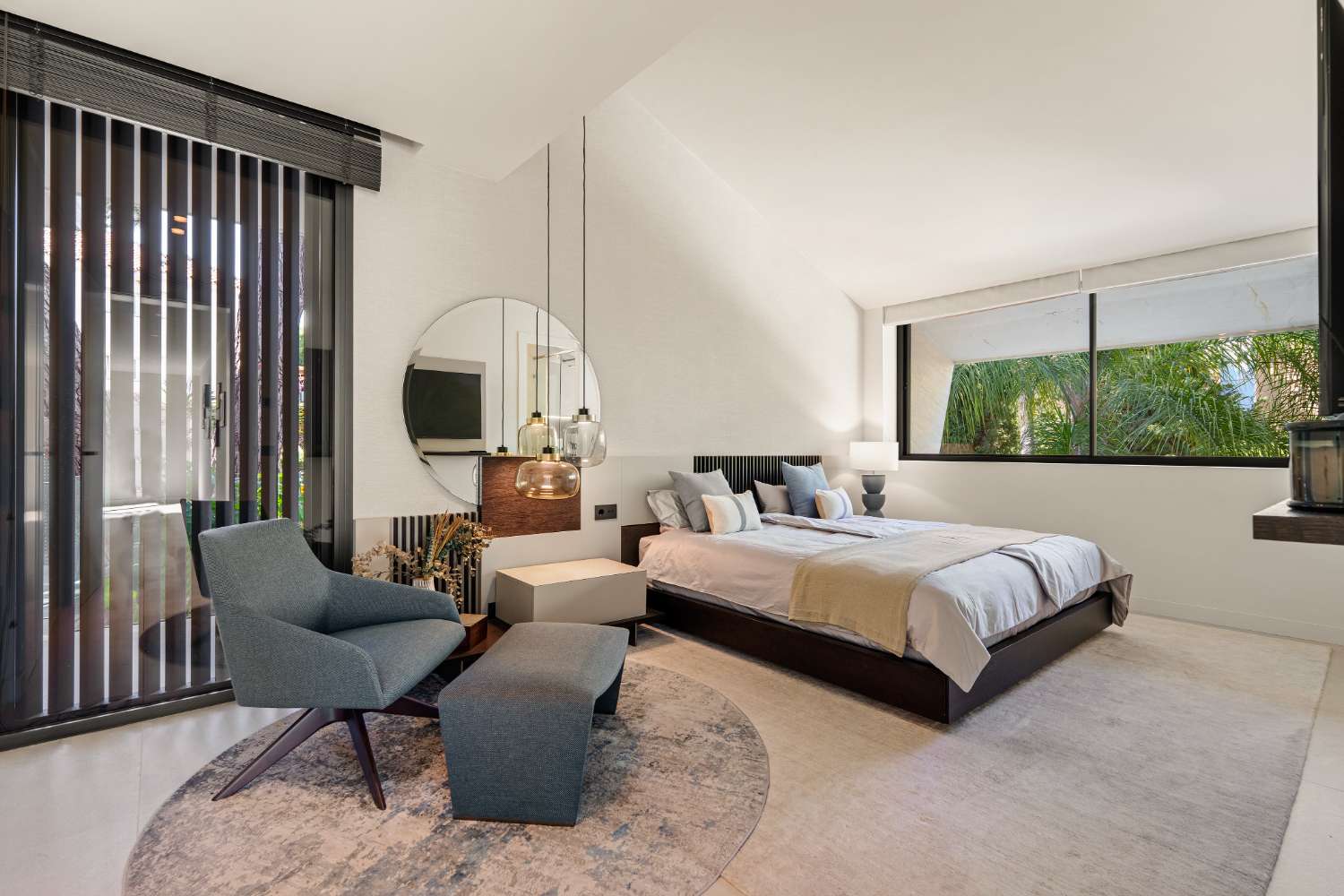 Moderne Luxusvilla in Las Chapas, Marbella Este