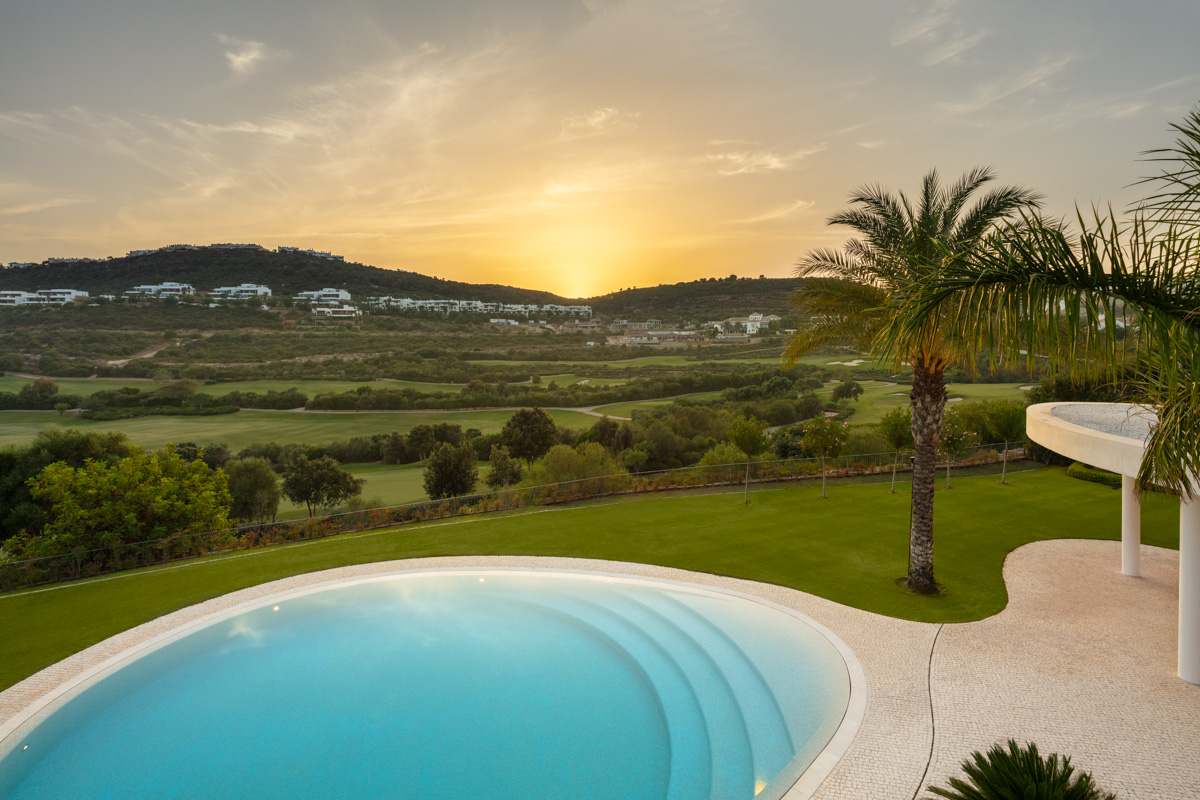 Moderne Luxusvilla in Casares Golf – Exklusives Wohnen in Finca Cortesin