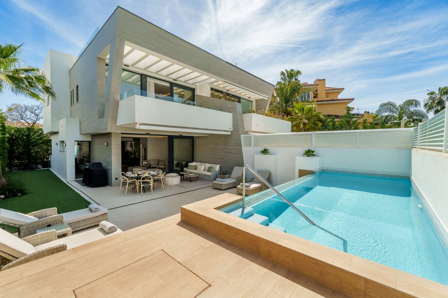 Moderne Doppelhaushälfte Azure 7 in Banus Bay, Marbella