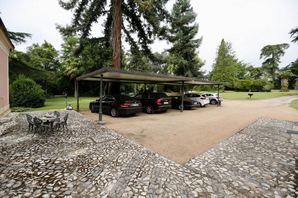 Palastartige Residenz des 19. Jahrhunderts mit historischem Botanischem Garten und Reitanlage – Elvas, Portugal