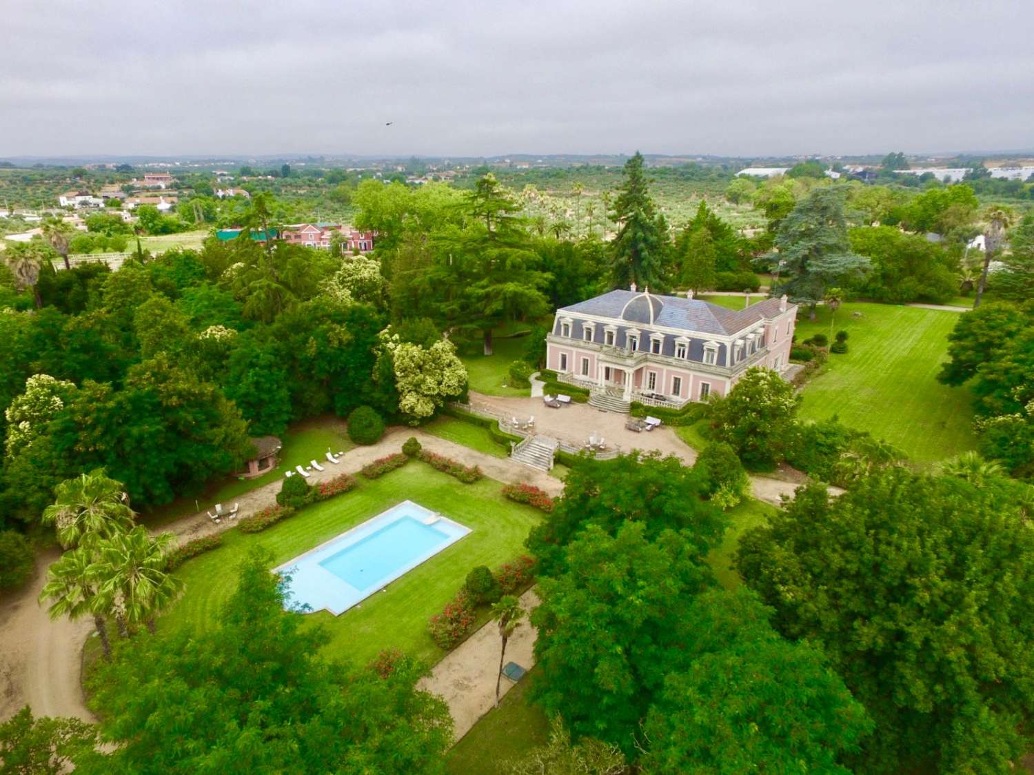 Palastartige Residenz des 19. Jahrhunderts mit historischem Botanischem Garten und Reitanlage – Elvas, Portugal