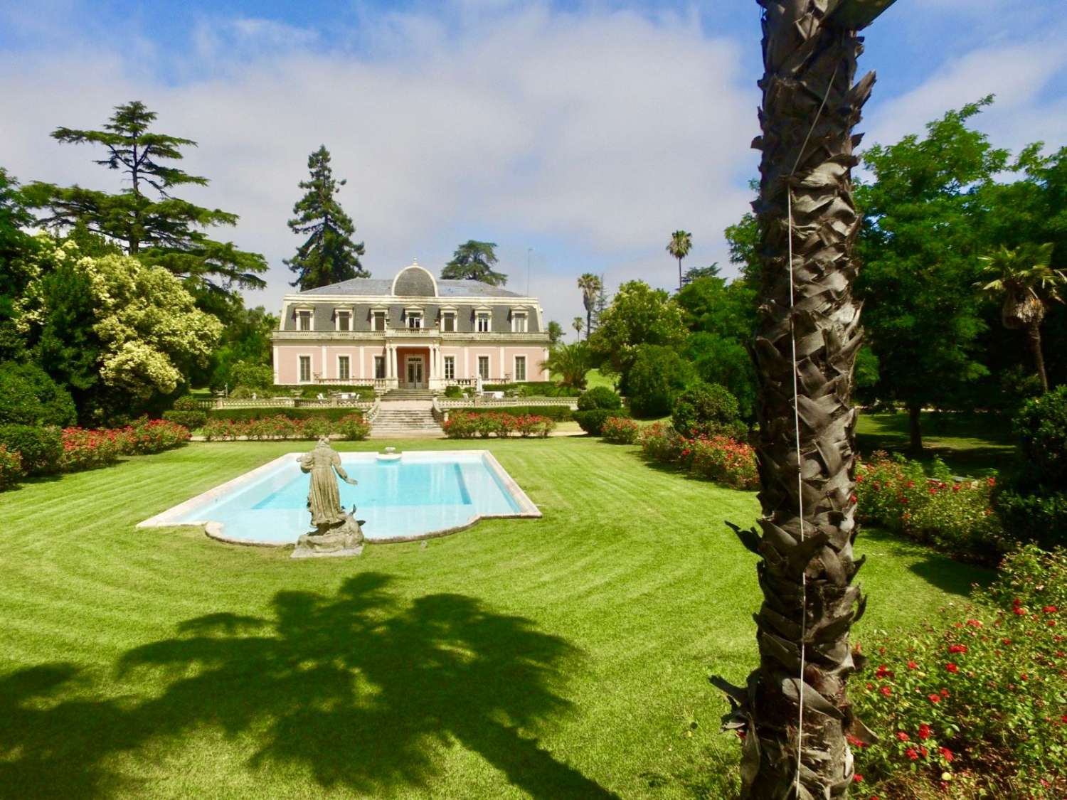 Palastartige Residenz des 19. Jahrhunderts mit historischem Botanischem Garten und Reitanlage – Elvas, Portugal