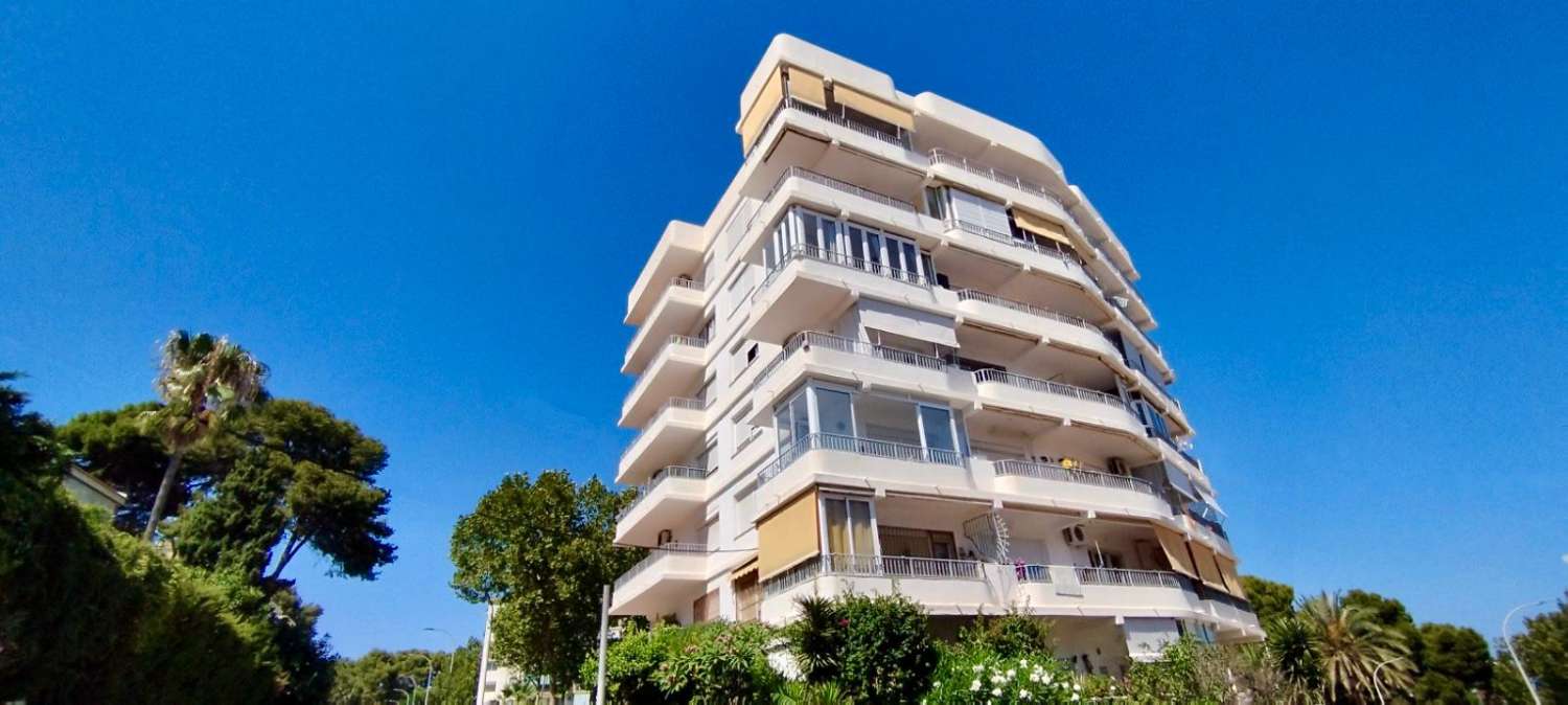 Apartment in Torremolinos – Traumhafte Meerblicke in zentraler Lage