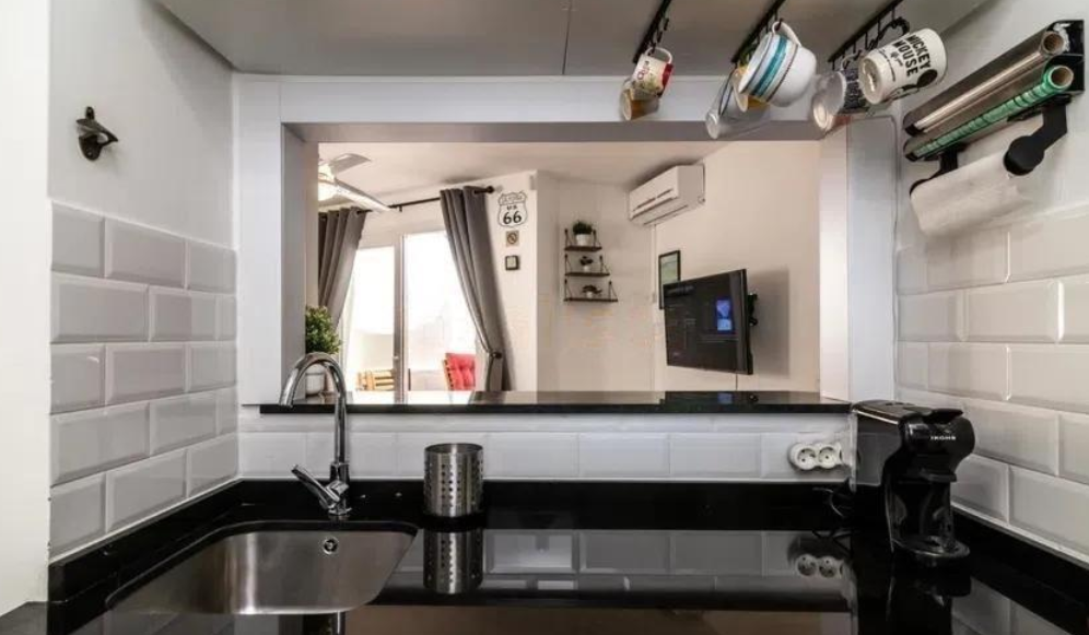 Exklusives Apartment mit Meerblick und Tourismuslizenz in Puerto Marina, Benalmádena