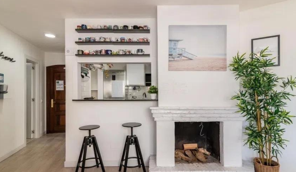 Exklusives Apartment mit Meerblick und Tourismuslizenz in Puerto Marina, Benalmádena