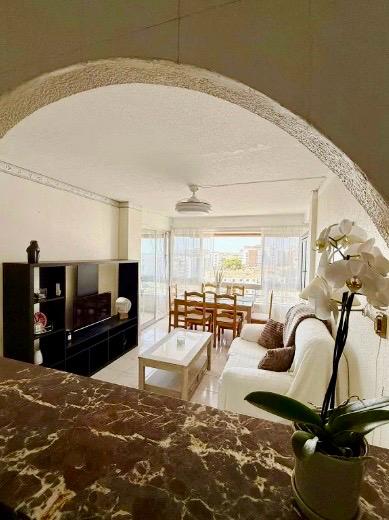 Modernes Apartment mit Meerblick in Benalmádena – Nur 5 Minuten vom Strand entfernt