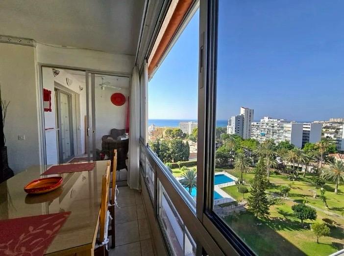 Modernes Apartment mit Meerblick in Benalmádena – Nur 5 Minuten vom Strand entfernt