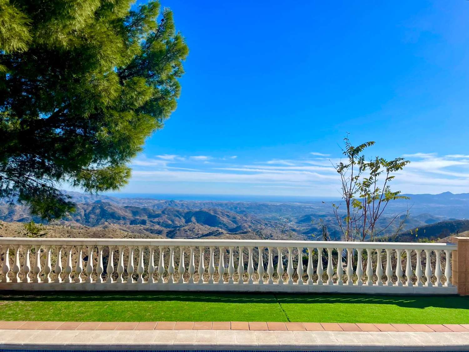 Landhuis in Almogía met zwembad en prachtig uitzicht op zee, Málaga en de Guadalhorce-vallei