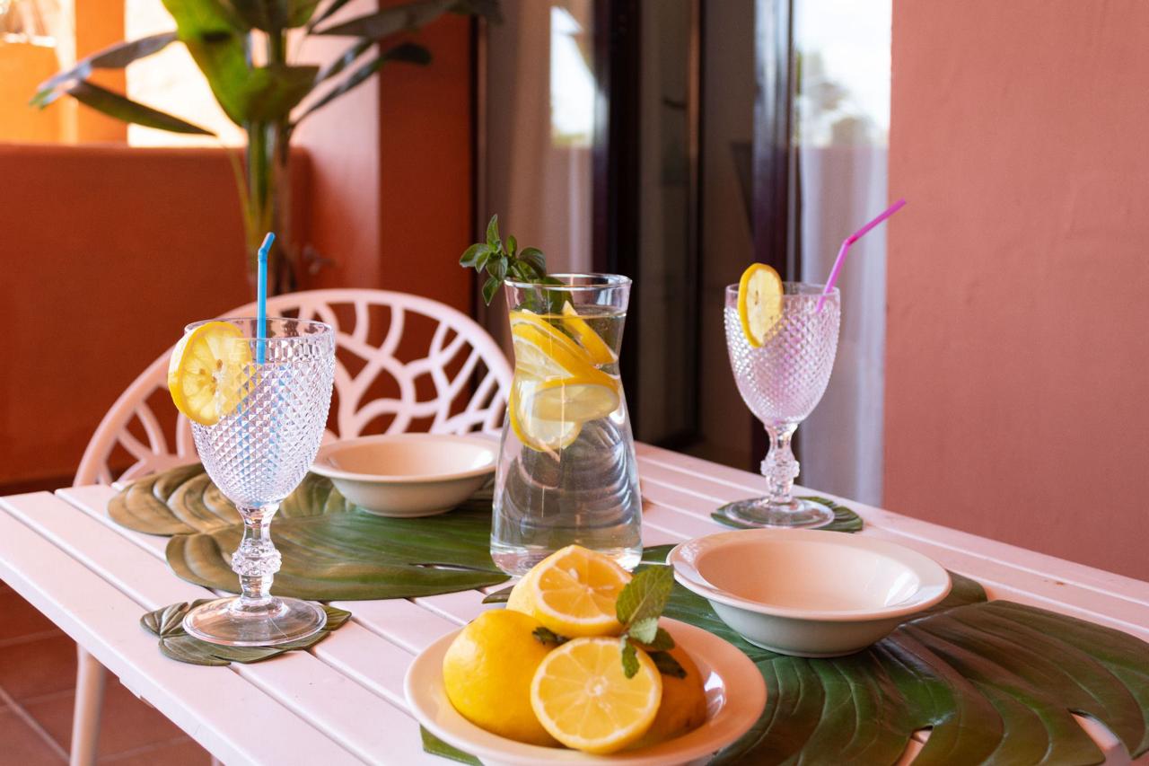 Wohnung zum Verkauf im Hafen von Estepona – Zentrale Lage mit Meerblick