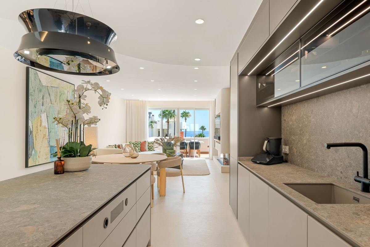 Luxuriöses Duplex-Penthouse mit spektakulären Meerblicken in Esteponas New Golden Mile