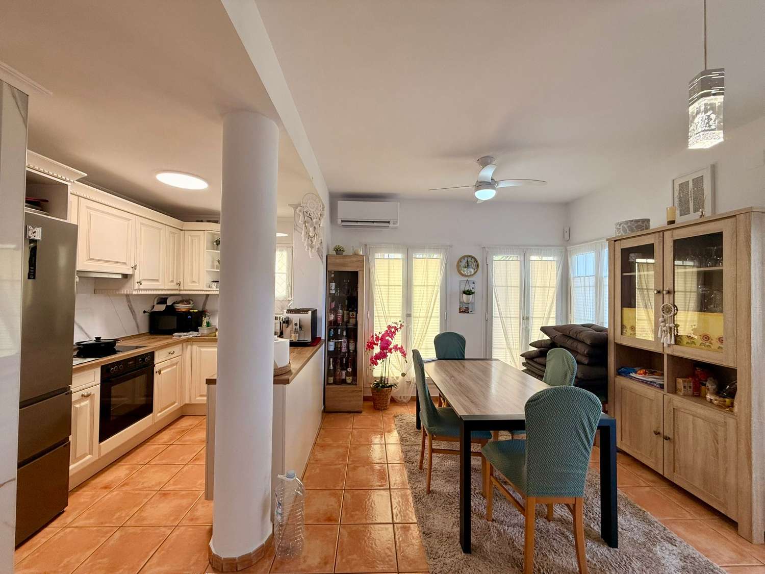 Bungalow de rêve avec vue sur la mer à Calpe