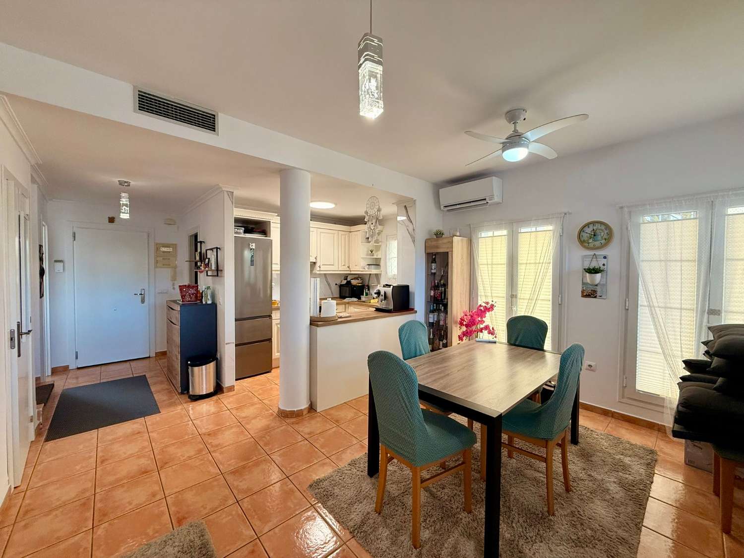 Bungalow de rêve avec vue sur la mer à Calpe