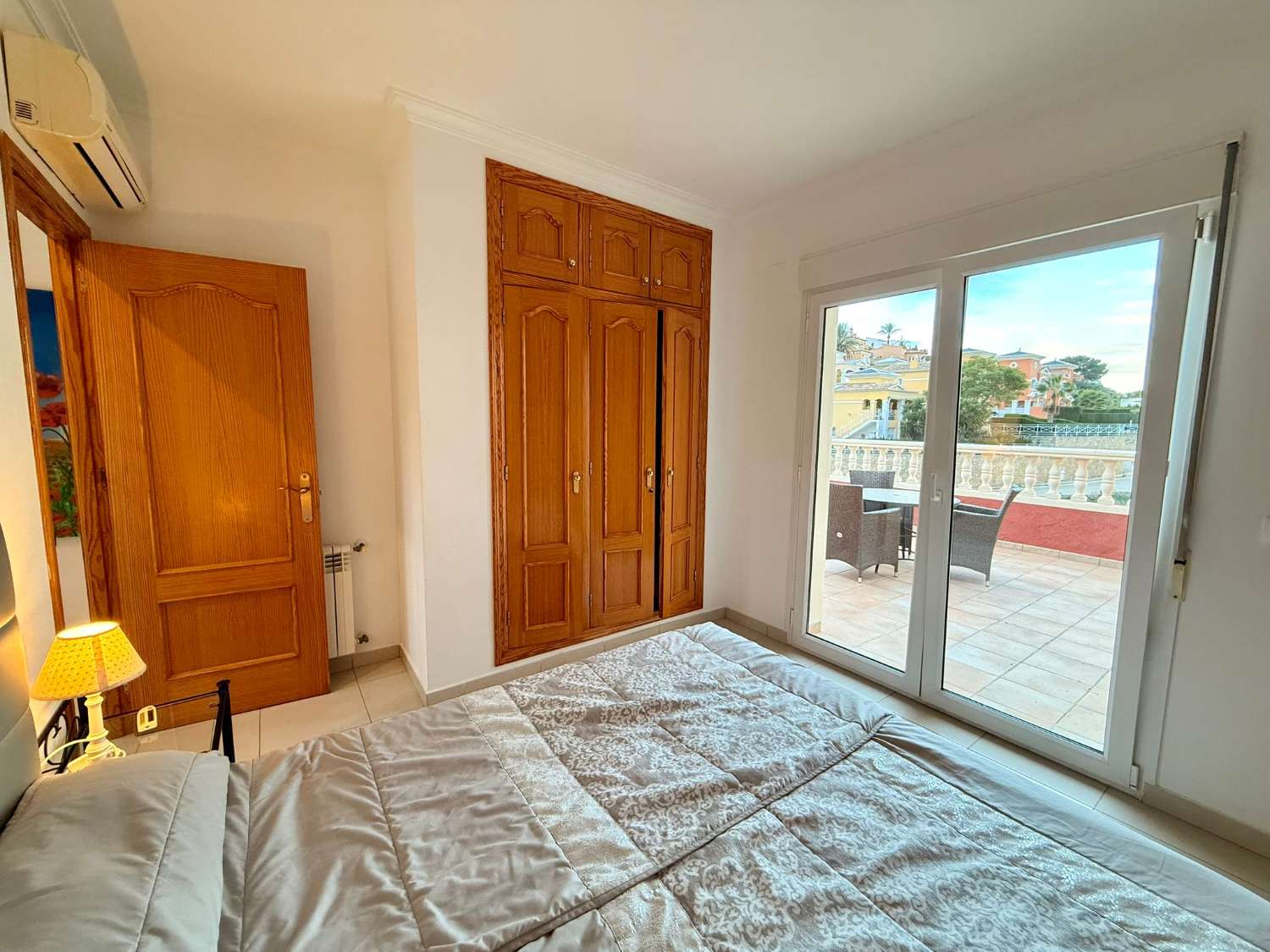 CHALET MIT TOURISTENLIZENZ IN LA CANUTA – CALPE, COSTA BLANCA