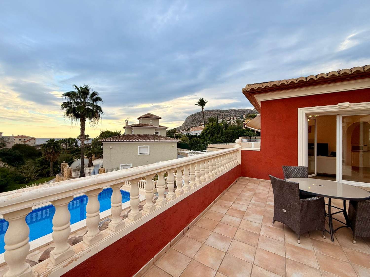 CHALET MIT TOURISTENLIZENZ IN LA CANUTA – CALPE, COSTA BLANCA