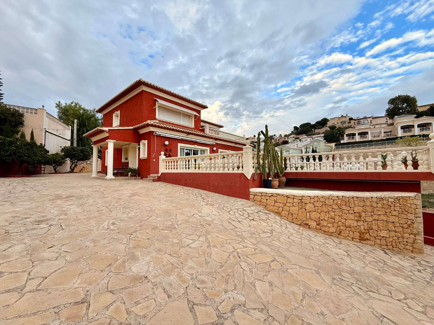 CHALET MIT TOURISTENLIZENZ IN LA CANUTA – CALPE, COSTA BLANCA