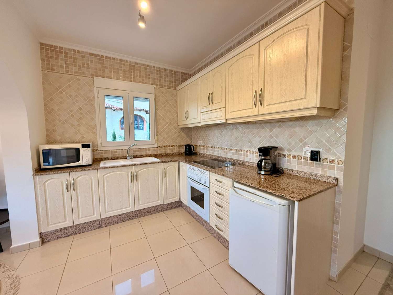 CHALET MIT TOURISTENLIZENZ IN LA CANUTA – CALPE, COSTA BLANCA