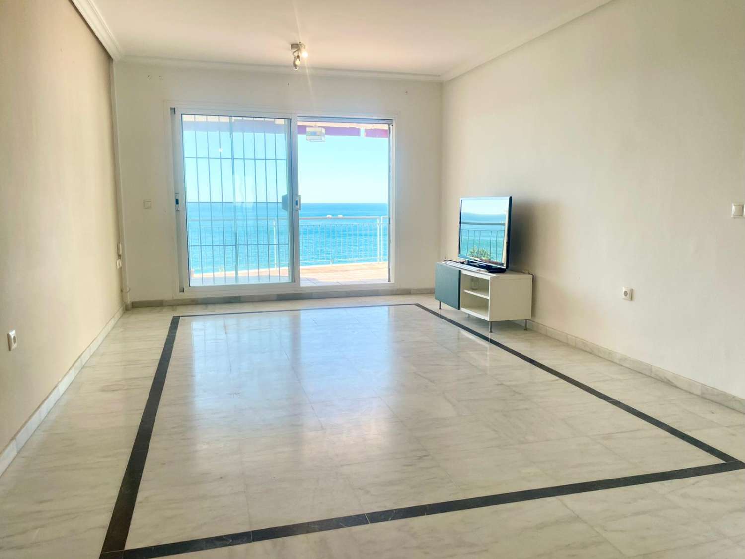 Wohnung in erster Meereslinie | Torrequebrada, Benalmádena (Costa del Sol)