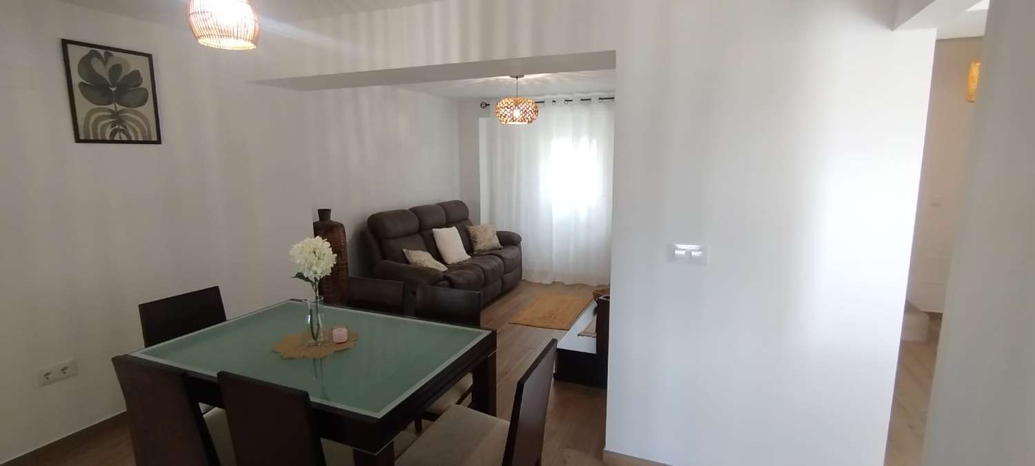 Renoviertes Stadthaus mit Panoramaterrasse im Zentrum von Archidona