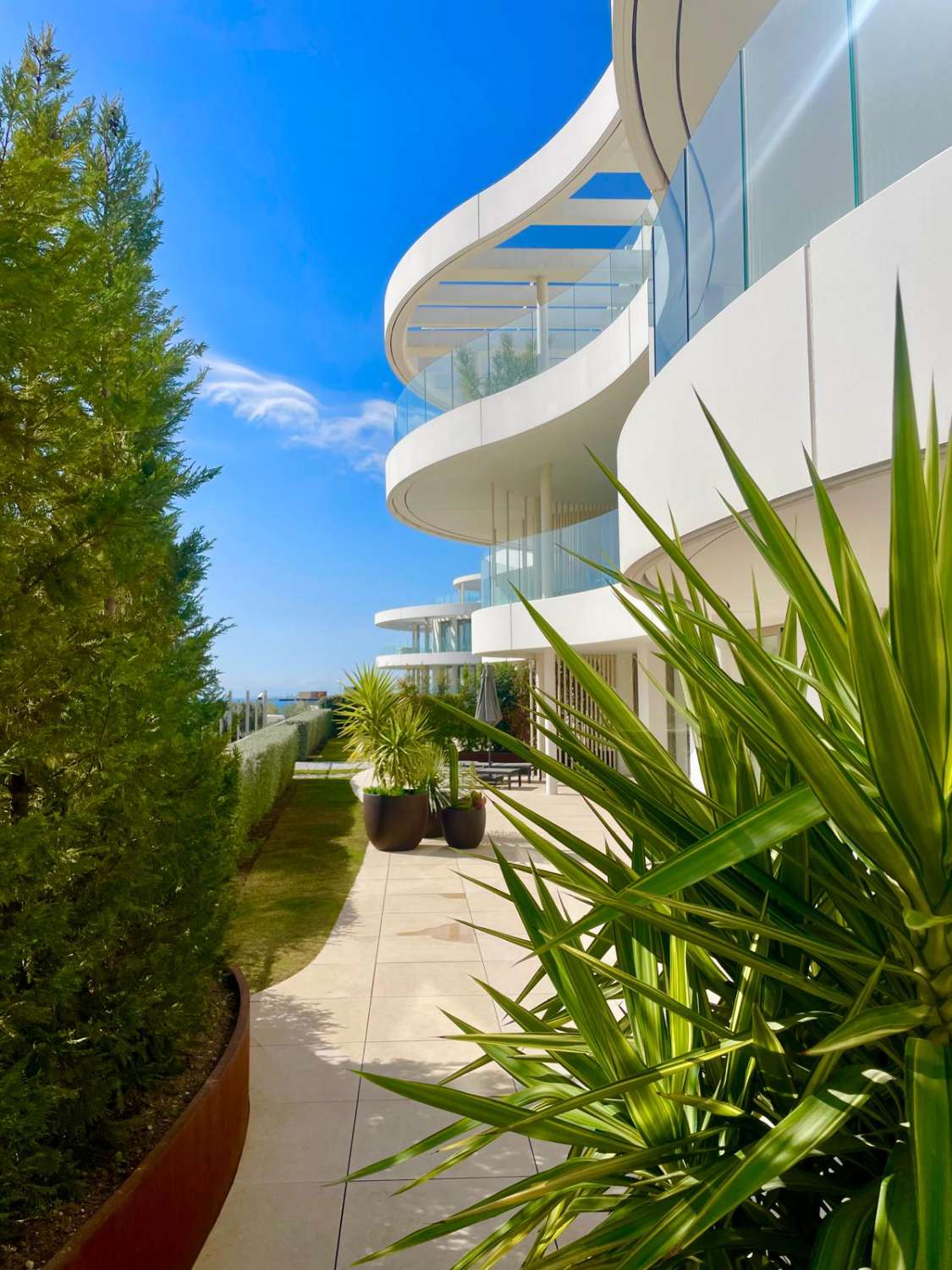 Exklusives Luxus-Apartment mit Panoramablick zwischen Marbella und Benahavís