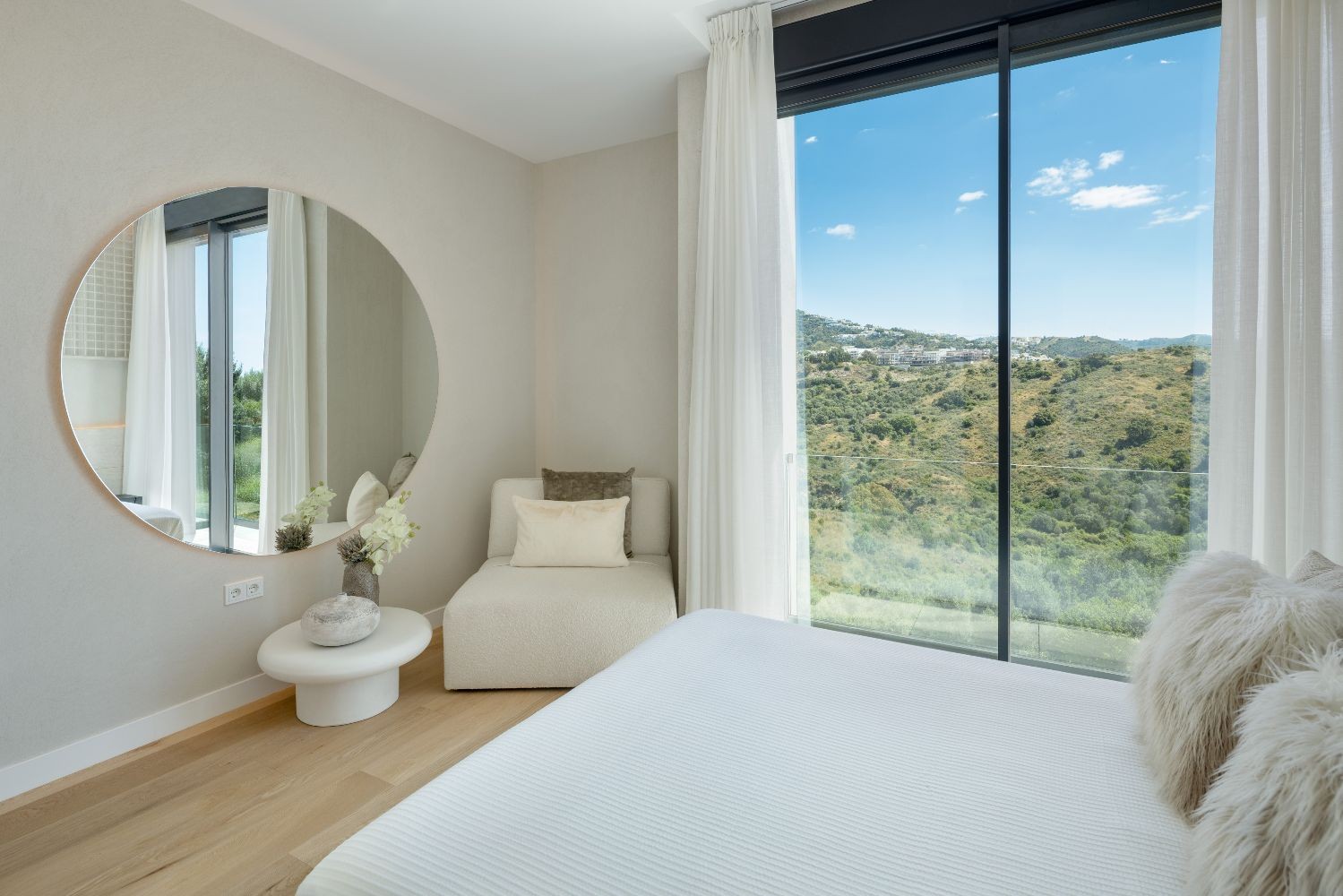 Exklusive Doppelhaushälfte in Río Real, Marbella