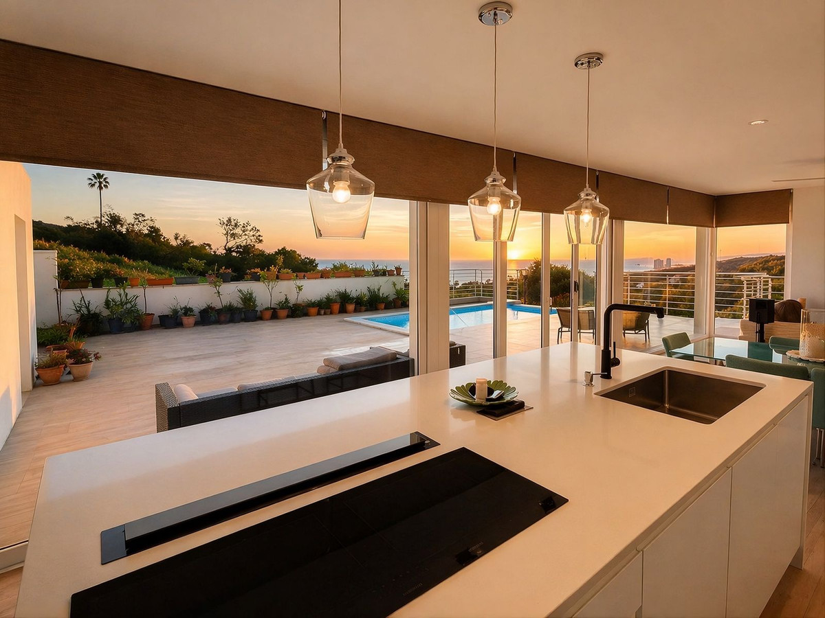 Exklusive Designervilla mit Panoramablick in Manilva – Costa del Sol