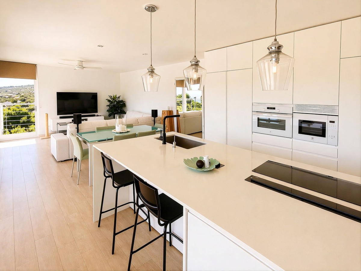 Exklusive Designervilla mit Panoramablick in Manilva – Costa del Sol