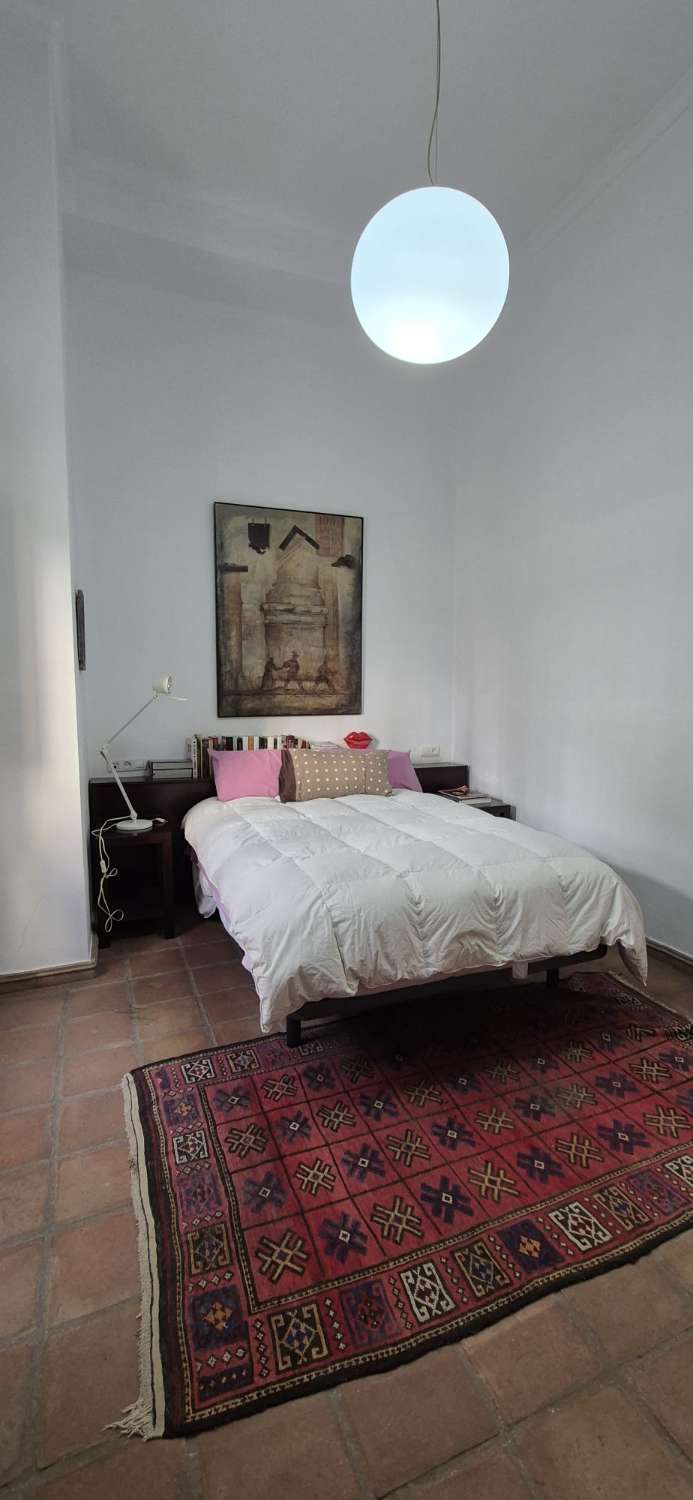 Exklusives Duplex-Apartment mit Alhambra-Blick im Albaicín – Langzeitvermietung in Granada