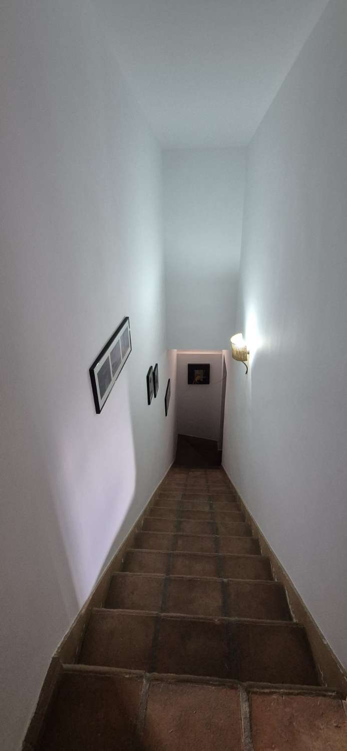 Exklusives Duplex-Apartment mit Alhambra-Blick im Albaicín – Langzeitvermietung in Granada