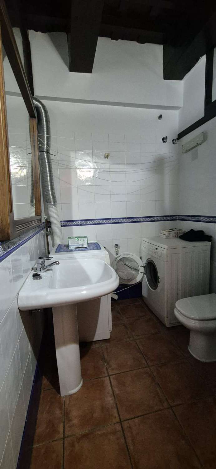 Exklusives Duplex-Apartment mit Alhambra-Blick im Albaicín – Langzeitvermietung in Granada