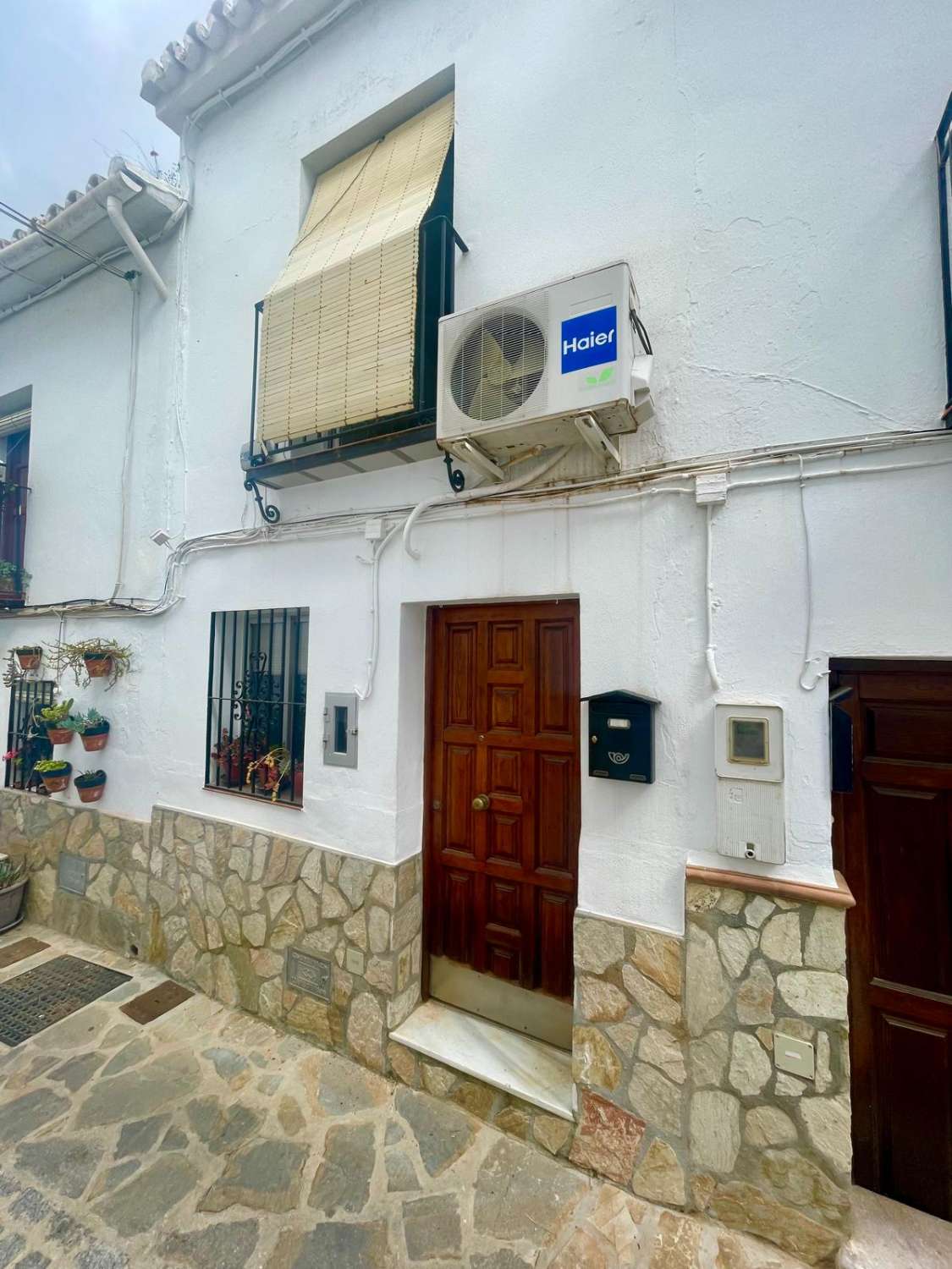 Andalusisches Dorfhaus mit Charakter und traumhaftem Bergblick in Yunquera